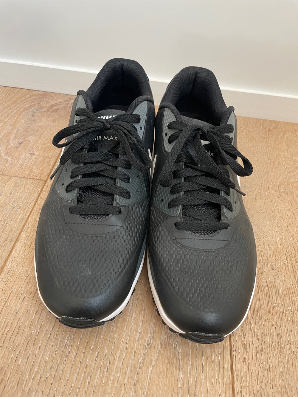 Nike Men's Black and Gray Air Max Athletic Shoes (golf shoes)